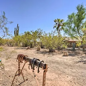 Dreamy Desert With Deck And Pool Access! Phoenix
